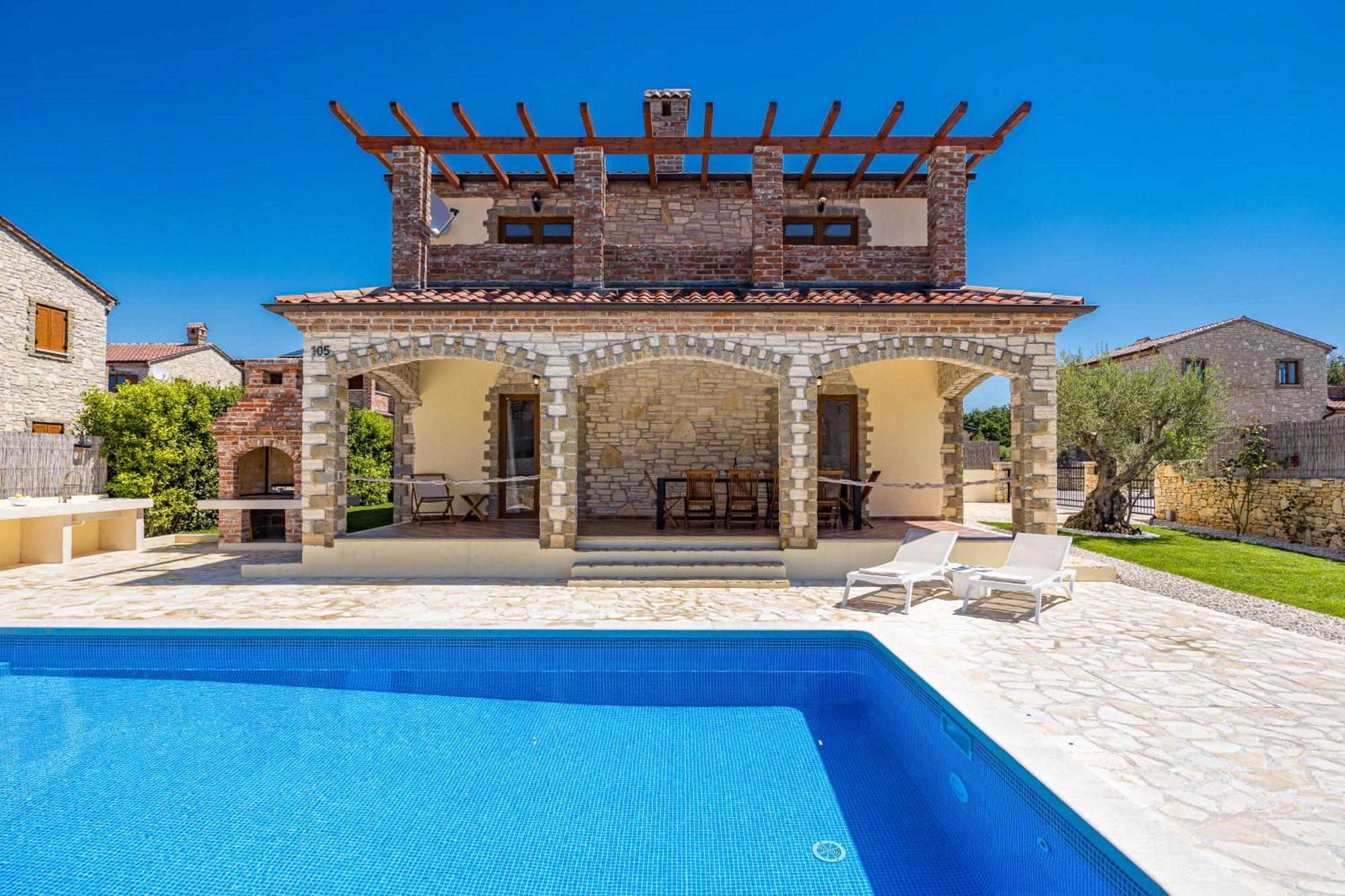 Villa Brioni With Pool By Rentistra Cabrunici Zewnętrze zdjęcie